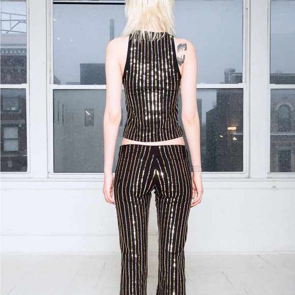 Discount Universe Black and Gold Sequin Tank Top - Size M - Picture 2 of 8